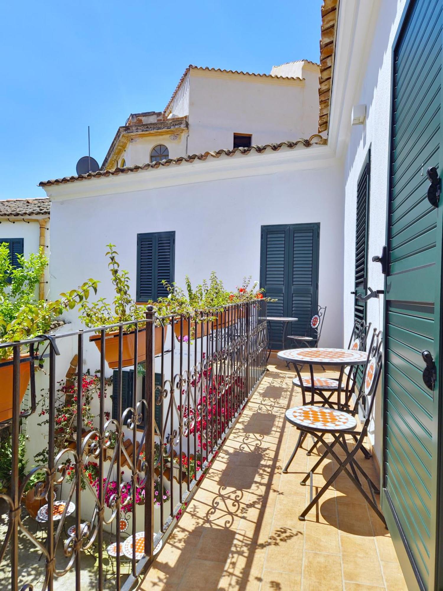 Dommos - Arcada Apartments Orosei Bagian luar foto